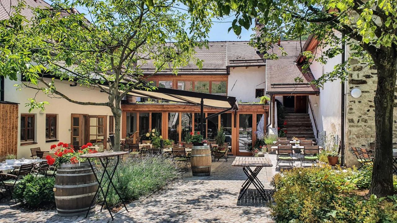 Weinhaus Nigl - Hotel, Restaurant Und Spa Зенфтенберг Экстерьер фото